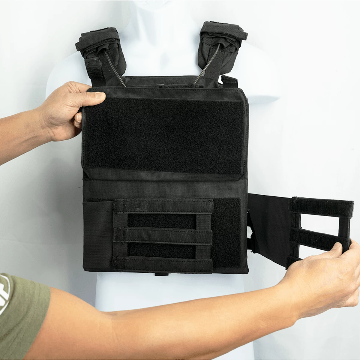 Valor Fitness Adjustable Weight Vest - Image 13