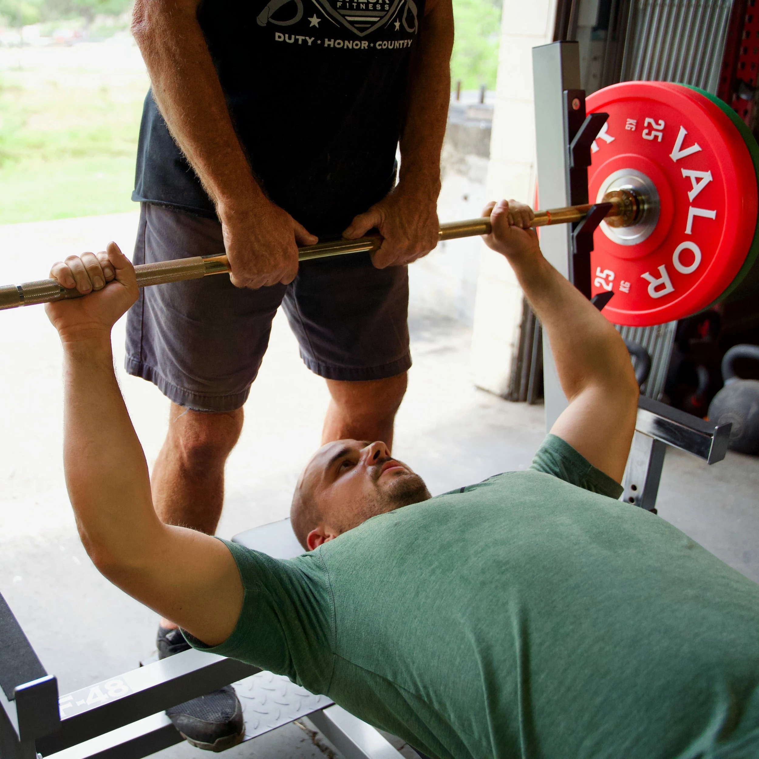 Valor Fitness OB-86-GT, Men's Gold Titanium Needle Bearing Barbell - Image 3